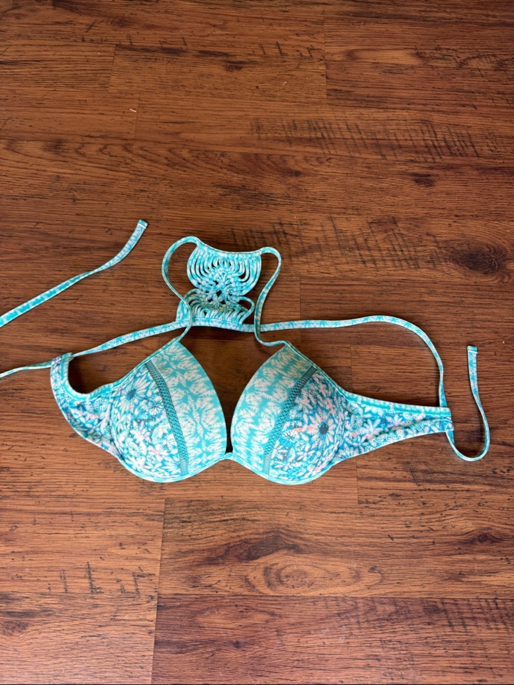 Shade & Shore Turquoise Floral Push-Up Bikini Top with Macramé Detail